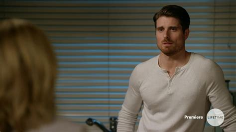 Shirtless Movies & TV : Marcus Rosner : The Killer Downstairs .